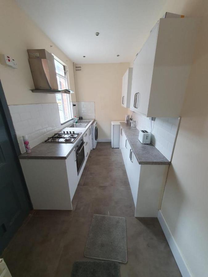 2 Bedroom House - Hopefield Road Leicester Bagian luar foto