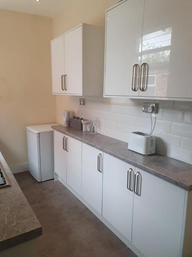 2 Bedroom House - Hopefield Road Leicester Bagian luar foto